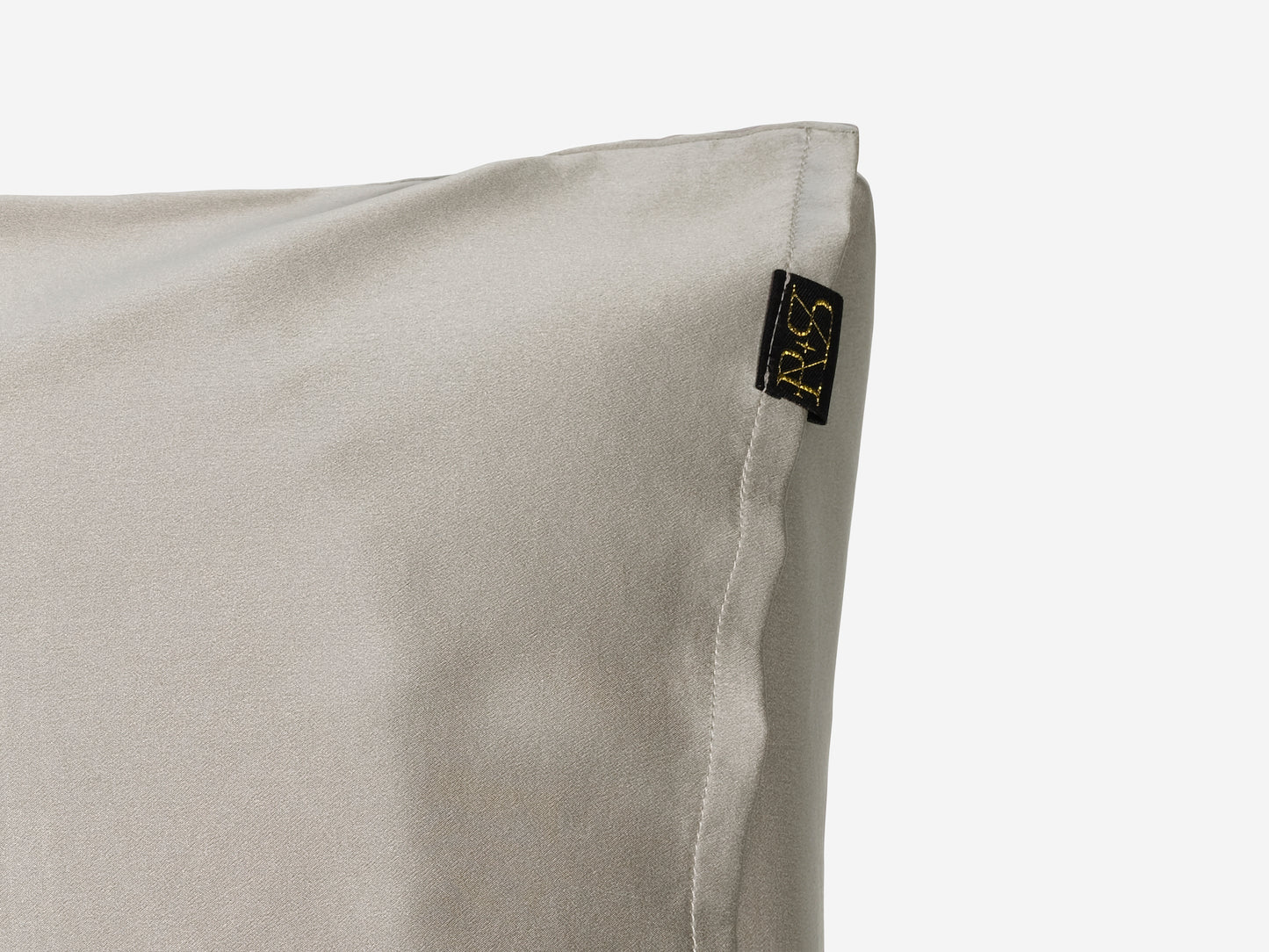 Oyster Silk Pillowcase